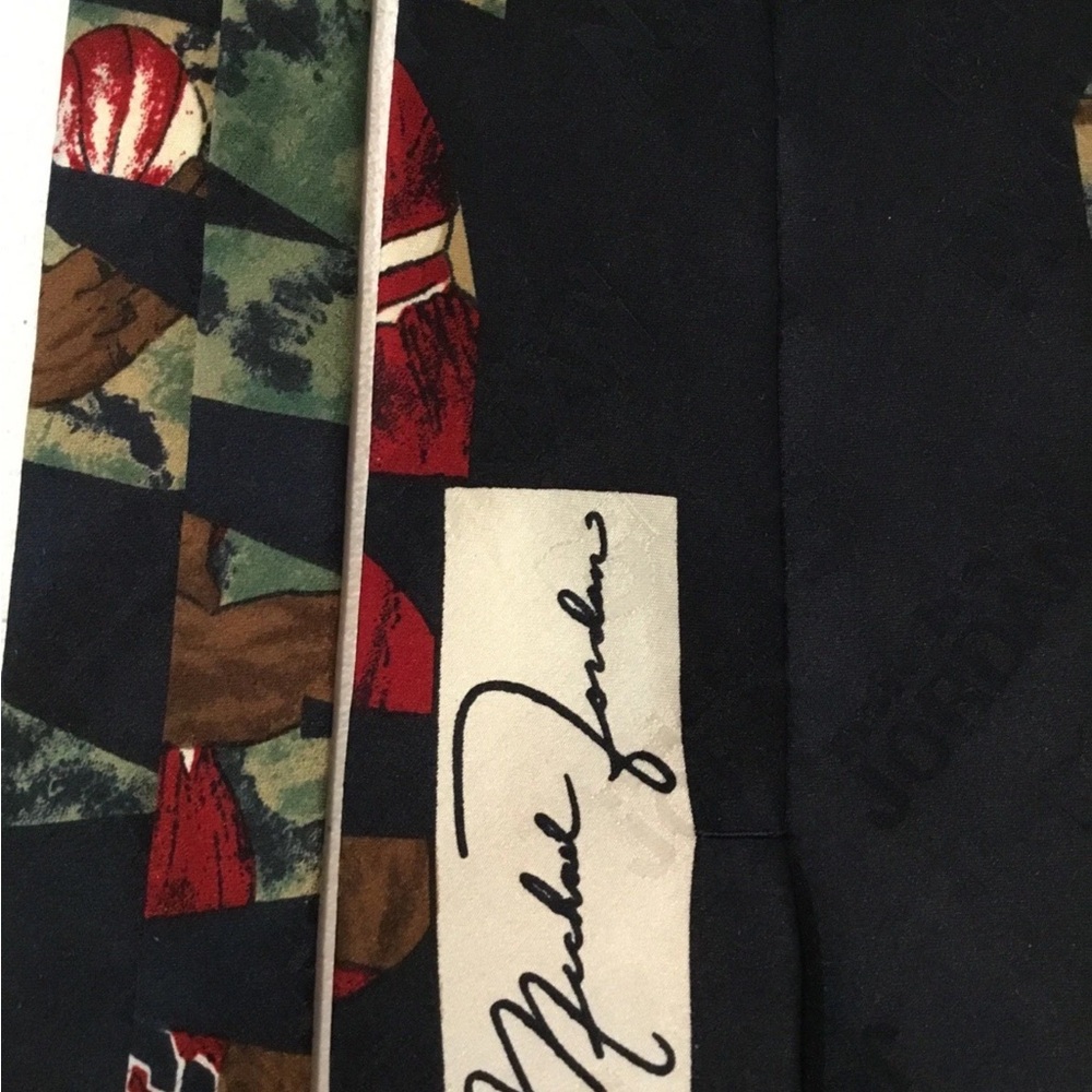 Vintage Michael Jordan Silk Necktie Men's Chicago Bulls Basketball Tie - Picture 6 of 13